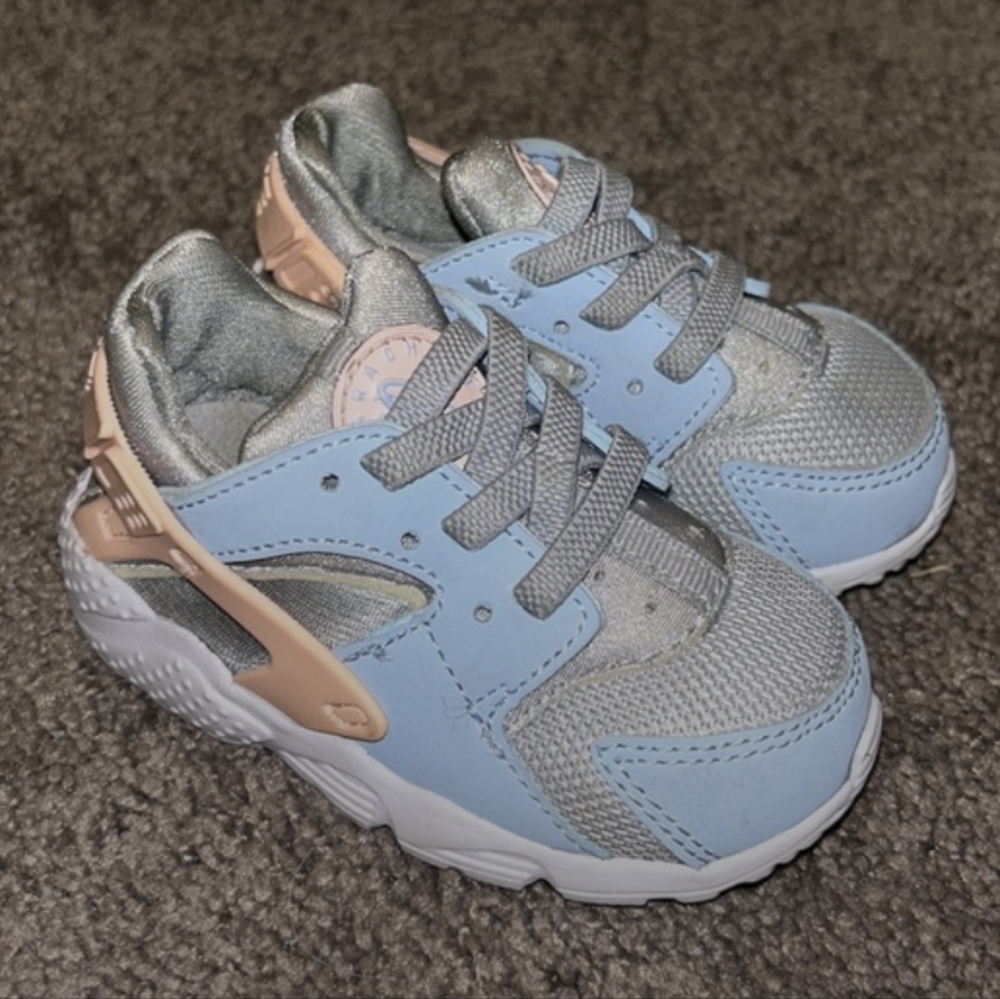 Nike Huarache run toddler sneakers in wolf gray pink blue size 5